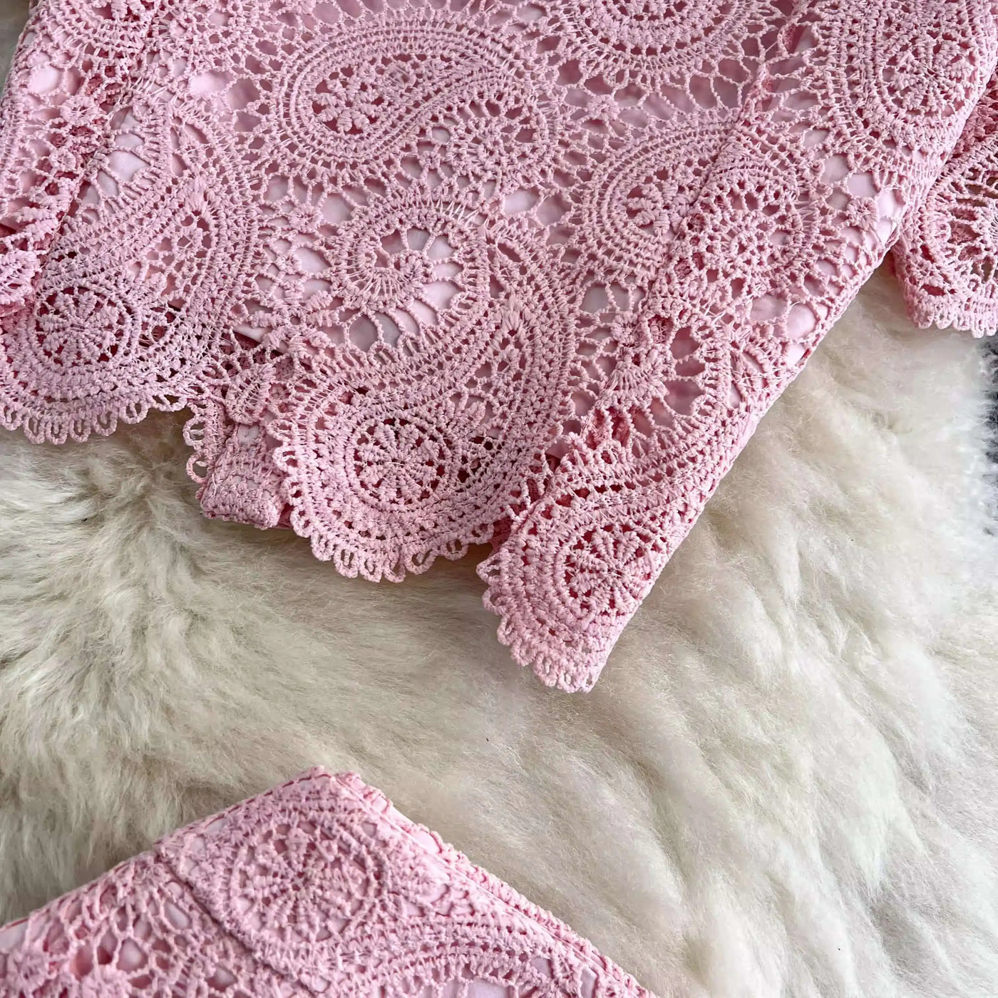 Elegante vestido longo de pérolas, conjunto feminino de 2 peças, manga curta, flor, bordado, camisa de renda, saia midi evasê