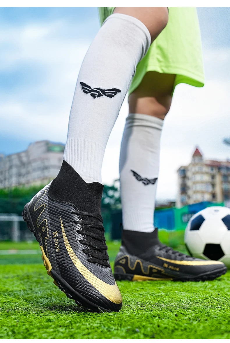 Novas chuteiras masculinas de futebol, chuteiras de futebol rápido, chuteiras de campo de futebol profissional, tênis originais para meninos de futsal TF/FG