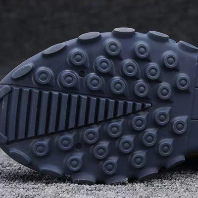 Tênis masculinos de sola grossa, calçados da moda, versáteis, vulcanizados, com cadarço, para corrida ao ar livre, antiderrapantes