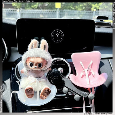 Mini assento de segurança para boneca de pelúcia Kawaii Labubu Idol Assento para boneca de carro Enfeite para carro Aromatratamento de ar Acessórios de decoração
