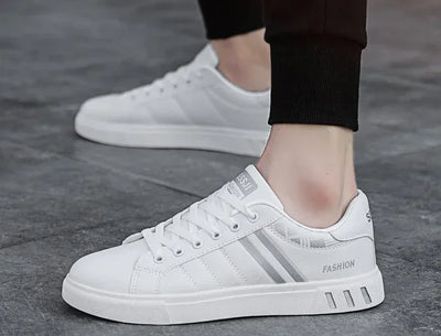 Sapatos masculinos baixos, tênis masculinos de luxo, primavera/outono 2024, calçados esportivos ao ar livre para homens, calçados vulcanizados da moda, tênis para homem